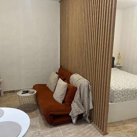 Moderne Pour 2 Personnes - Clim Et Wifi - Centre * Nimes