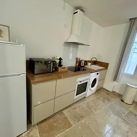 Moderne Pour 2 Personnes - Clim Et Wifi - Centre * Nimes